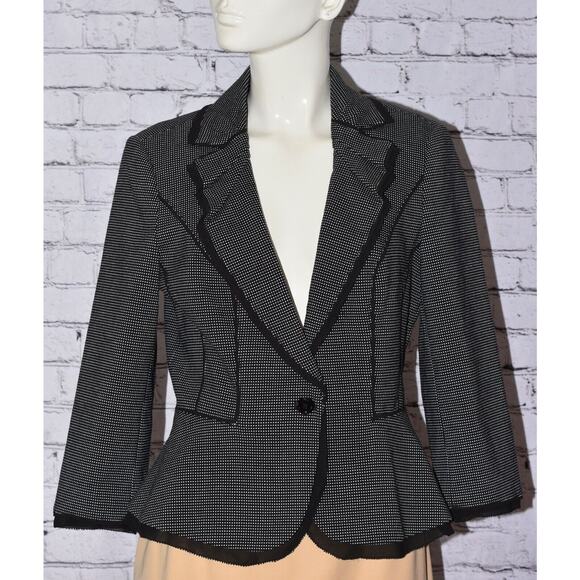 White House Black Market Jackets & Blazers - White House Black Market Black & White One-Button Blazer Jacket Size 8 NEW!!!